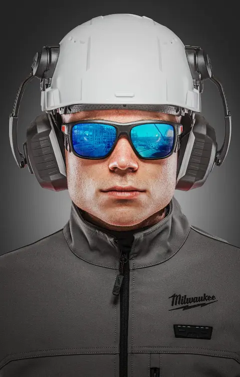 Celoobrubové ochranné brýle Milwaukee, zrcadlové modro/zelené, odolné proti poškrábání a zamlžování, 1 ks, 4932500720