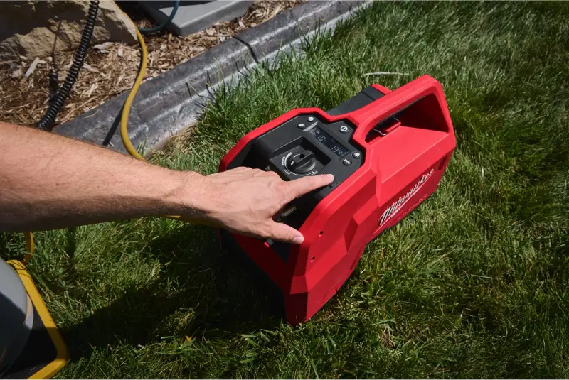 Aku rekuperační čerpadlo Milwaukee M18 BLRP-0, bez aku, 4933498172