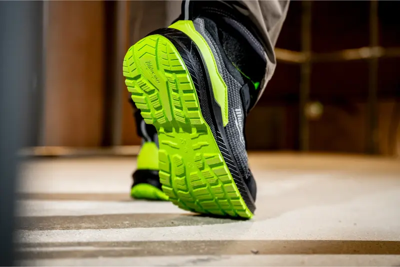 Bezpečnostní obuv Milwaukee FLEXTRED s vysokou viditelností, textilní svršek, FXT S1PS Green 1L616166 SC FO SR ESD, zelená barva (vel.38), 4932501352