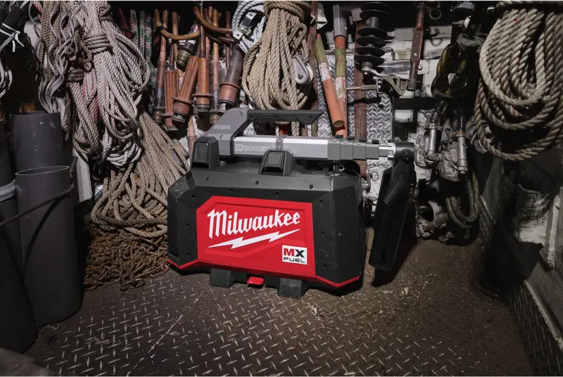 Aku stojanová svítilna Milwaukee MX FUEL MXF TLIC-801, ONE-KEY, PACKOUT, TRUEVIEW LED osvětlení, 1x aku MXF XC608 + MXF FC, 4933502688