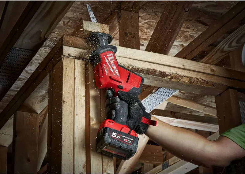 Aku šavlová pila na kov Milwaukee M18 FHZ-0X HACKZALL, bez aku, s kufrem, 4933500565