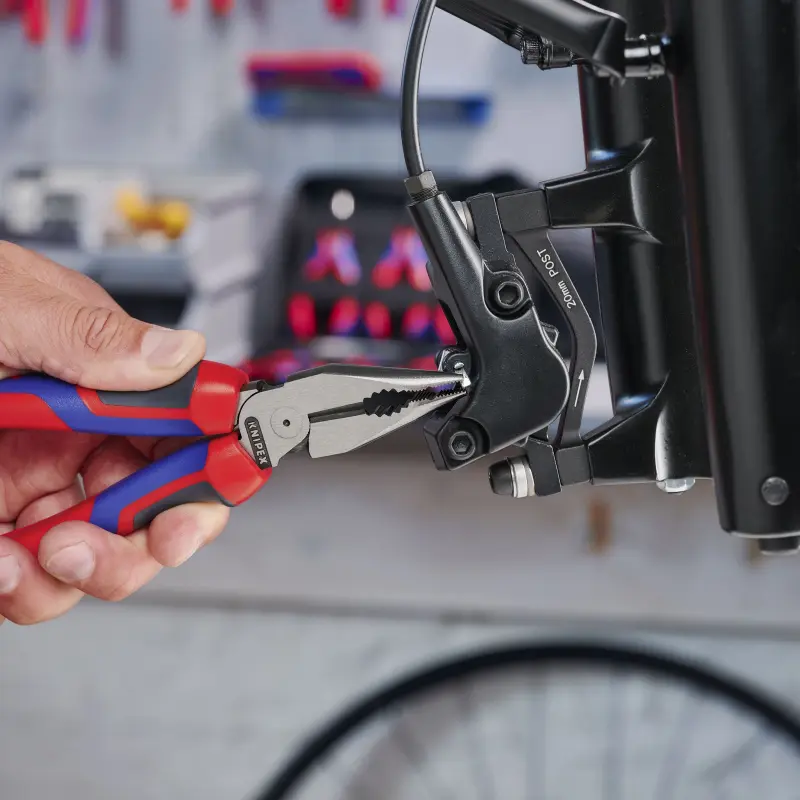 Kombinované jehlové kleště Knipex 08 22 185 S01 - vánoční limitovaná edice (K 08 22 185 S01)