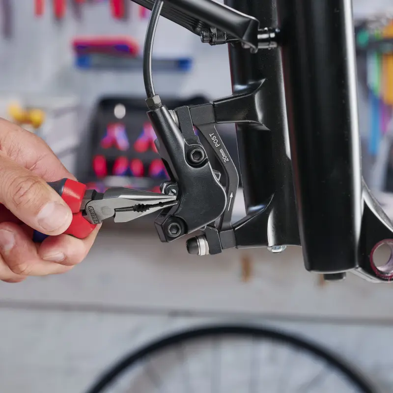 Kombinované jehlové kleště Knipex 08 22 185 S01 - vánoční limitovaná edice (K 08 22 185 S01)