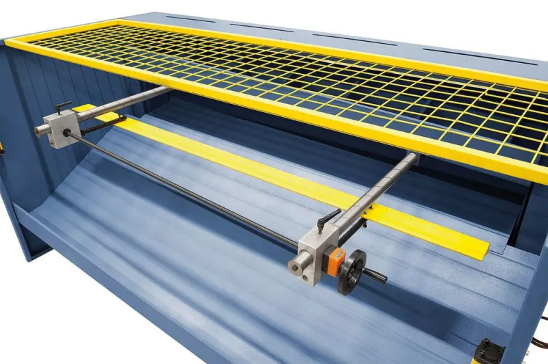 Tabulové nůžky Bernardo MTM 1250 x 4 s manuálním dorazem (BER061910BXL)