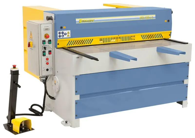 Tabulové nůžky Bernardo MTA 1560 x 3 s manuálním dorazem (BER061947BXL)