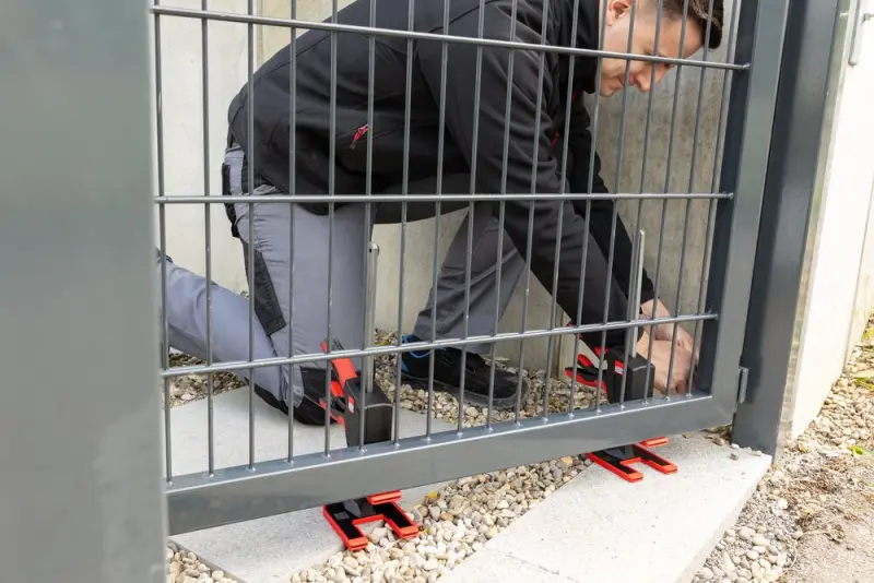 29525-bess-bey23-work-outdoor-01