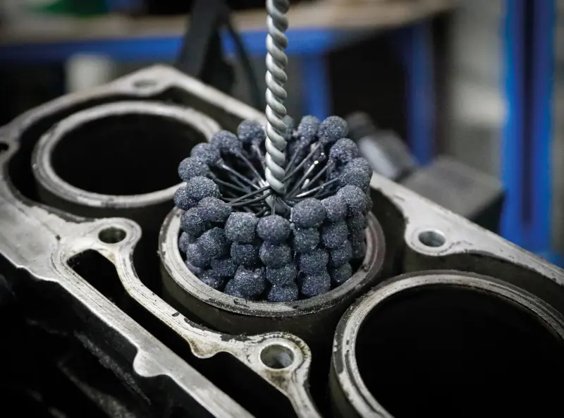 Honovací přípravek pro válce motorů pr. 75 ÷ 77 mm BGS101266 Hrubost P 180 (BGS101266)