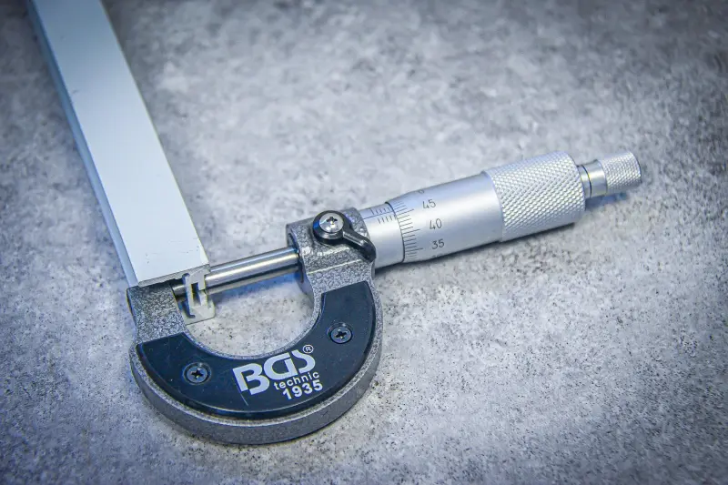 Mikrometer presnosť 0,01 mm 0 - 25 mm