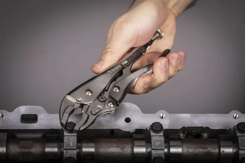 Samosvorné upínací kleště Grip 186 mm SATA ST71102ST zahnuté (SATAST71102ST)