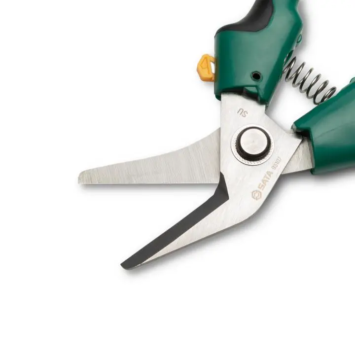 Víceúčelové nůžky 180 mm SATA, zakřivené ostří (SATAST93107)