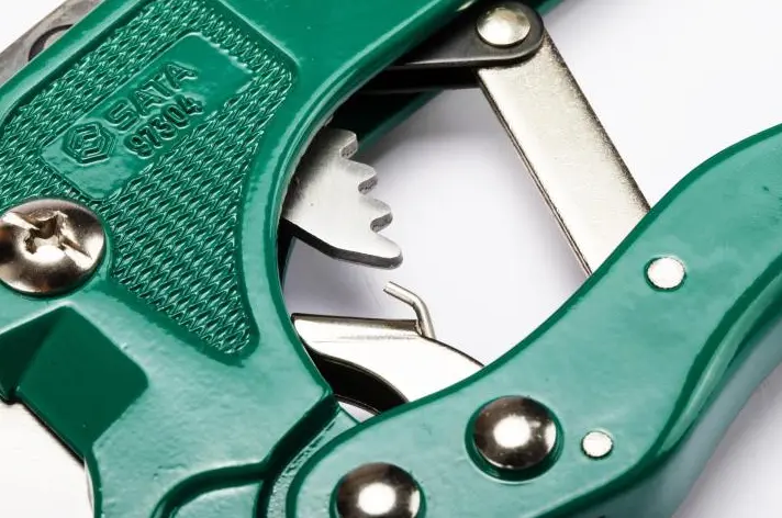 Nůžky na PVC trubky 3-42 mm (SATAST97304ST)