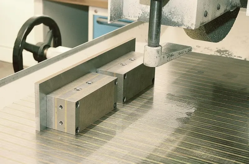 Magnetický upínací blok ( pár) 180x50x52mm FLAIG