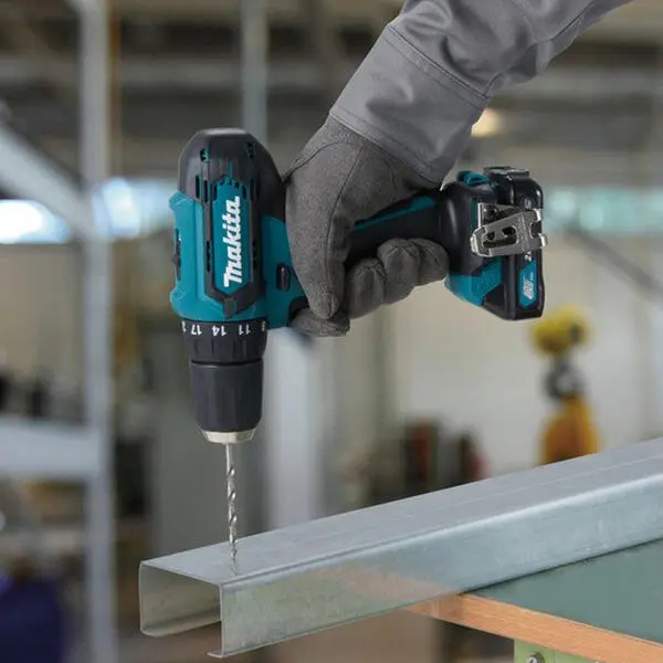 Aku vrtací šroubovák CXT Makita DF333DSAE (2,0 Ah) (MADF333DSAE)