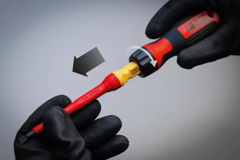 Elektrikářské VDE šroubováky s výměnnými čepelemi BGS1035813 (Sada 8 dílů) (BGS1035813)