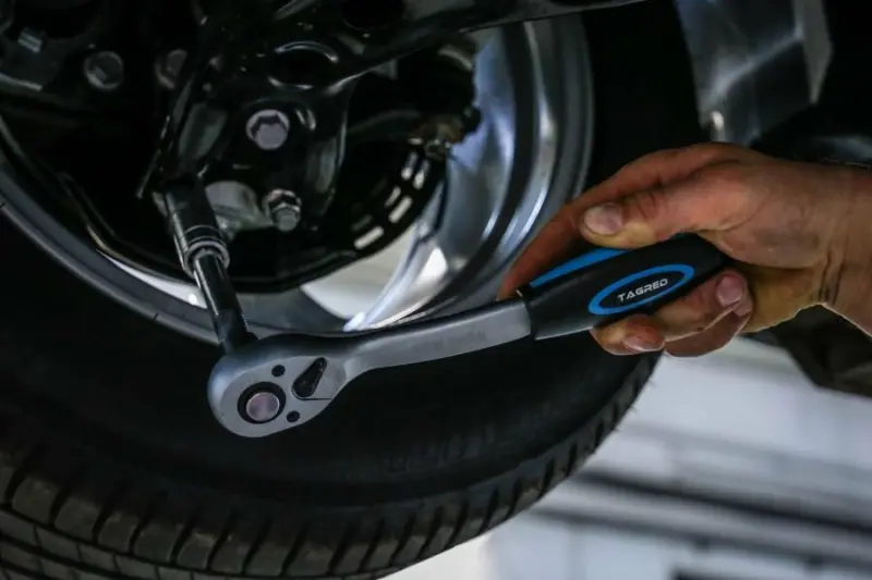 87347-dilensky-vozik-vybaveny-243-ks-naradi-7-zasuvek-skrinka-ukazka-pouzititagred-ta212-fotka-03