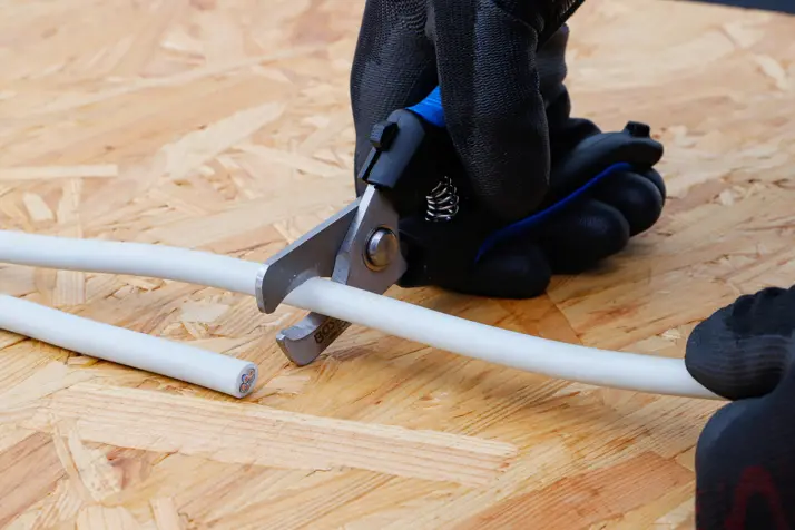 Nůžky na kabely 180 mm BGS1070964, nerezová ocel (BGS1070964)