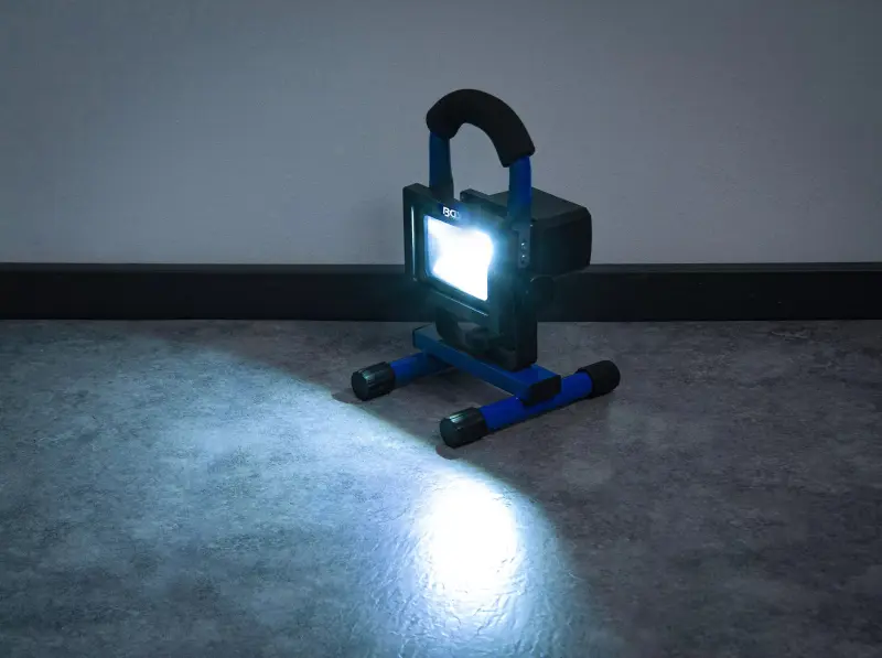 Akumulátorový pracovní reflektor COB-LED 5 W BGS1085340 (2,2 Ah) (BGS1085340)