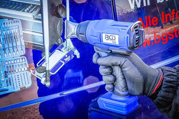 Aku horkovzdušná pistole BGS Technic BGS7372, až 550°C, 200 l/min, bez Aku, 7372 (BGS107372)
